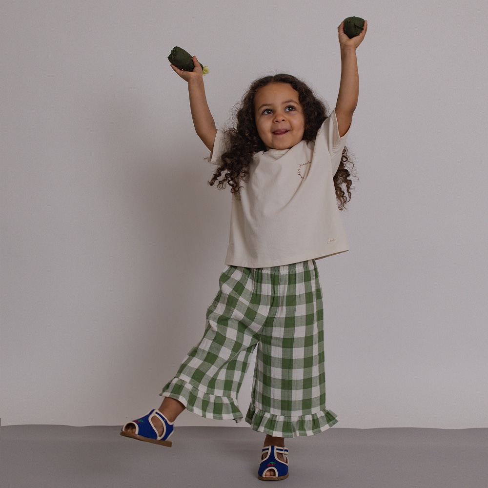 ミッドナイトワンピ黒人女の子